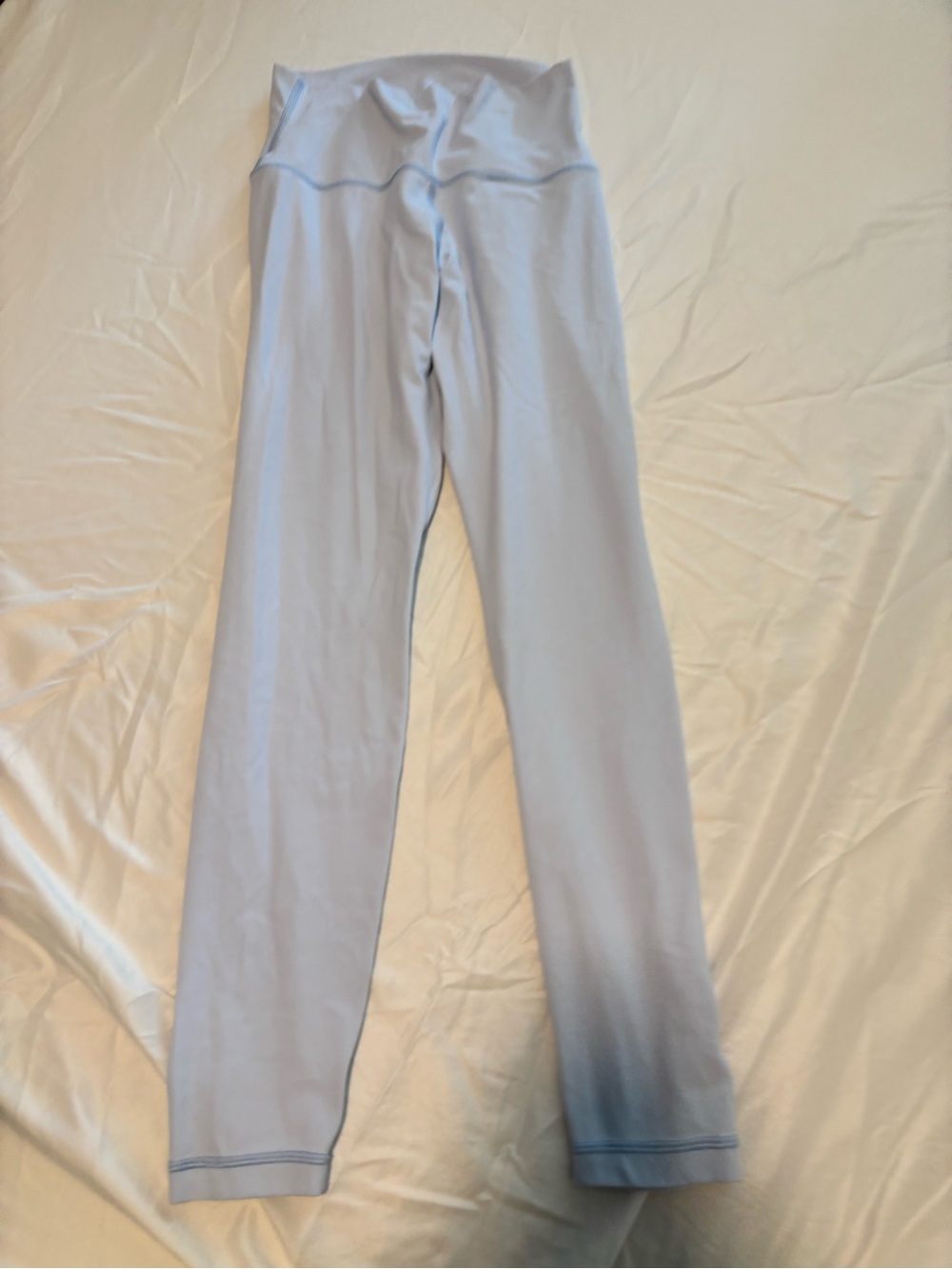 Aritzia - Picture 2 of 4